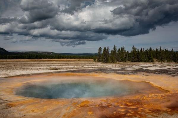 Exploring Yellowstone Natio<em></em>nal Park