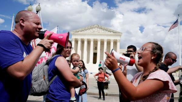 US abortion battles shift to medical emergencies, travel