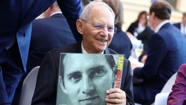 Wolfgang Schaeuble, veteran of German politics, dies at 81