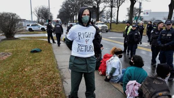 Dozens arrested in pro-Palestinian protests at two major US airports