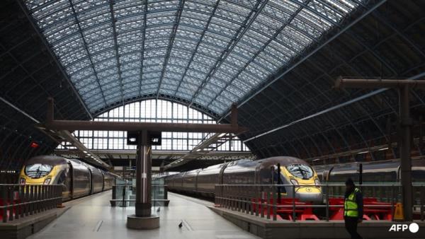 Fresh Eurostar cancellations cause misery for New Year travellers