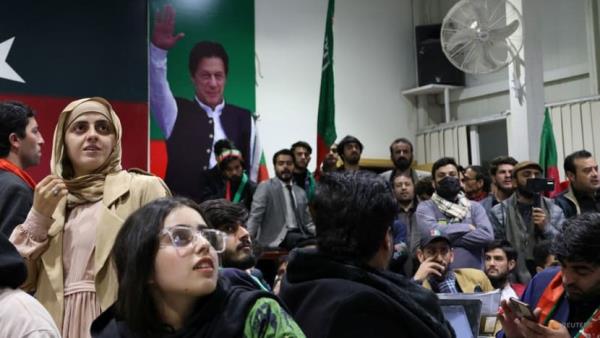 Imran Khan supporters 'here to stay' as young Pakistanis turn out to vote