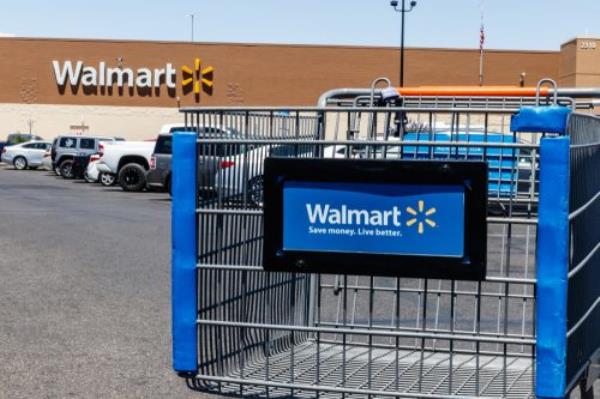 walmart locations closing in february