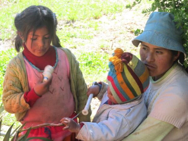 In Latin America, o<em></em>nly 27 percent of the targets of Goal 5 of the Sustainable Development Goals, which promotes gender equality and the empowerment of women and girls, have been met. In this context, rural women - like this Quechua mother from the Peruvian Andes - are part of the most unequal female population in the region, affected by poverty, food insecurity and violence. CREDIT: Mariela Jara / IPS