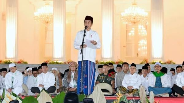 Critics unswayed by Indo<em></em>nesian president Jokowi’s emotio<em></em>nal apology; supporters hail ‘statesmanship’ 