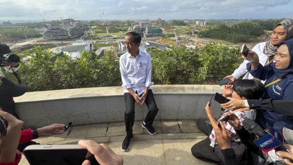 Indo<em></em>nesian president tries out palace in proposed new capital Nusantara