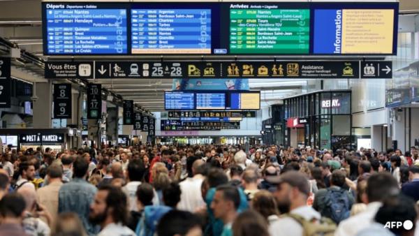 France eyes return to normal on trains as saboteurs sought