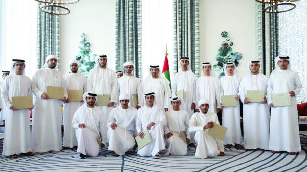 Hamdan bin Zayed receives the best students in the Al Dhafra class