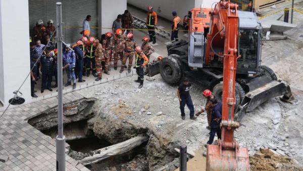 Kuala Lumpur sinkhole: Residents worried a<em></em>bout safety but experts caution against speculation, suggest preventive measures