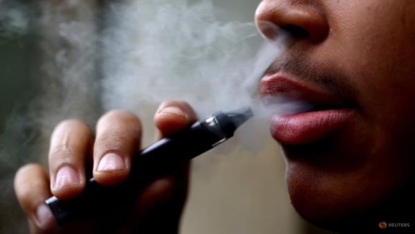 UK doctors urge government to act over 'vaping epidemic'