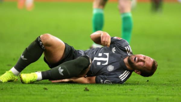 Kane Prognosis 'Positive' Despite Ankle Injury, Say Bayern