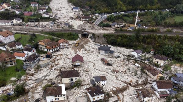 Internatio<em></em>nal rescuers arrive in Bosnia after devastating floods and landslides