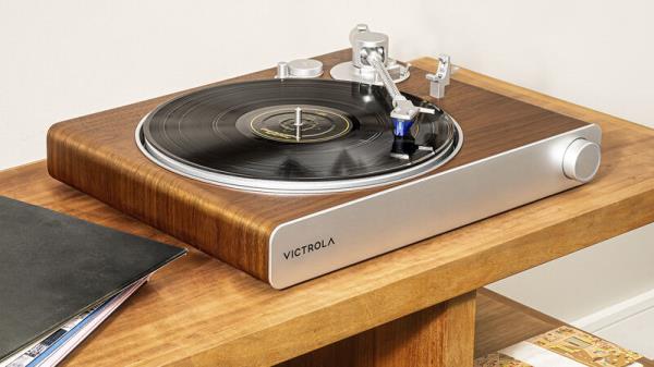 Victrola Stream Sapphire Turntable: High-quality vinyl meets modern convenience