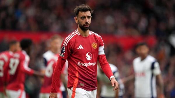 Bruno Fernandes has red card during Man United loss to Tottenham overturned