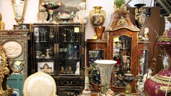 How to nab a vintage bargain for your home at an auction 