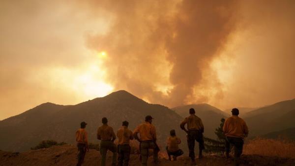 California wildfire flare-up prom<em></em>pts evacuation in San Bernardino County