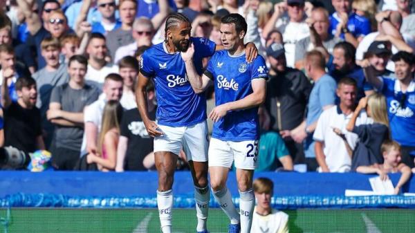 Coleman rouses Everton for first victory and Ebosele off the mark for Watford