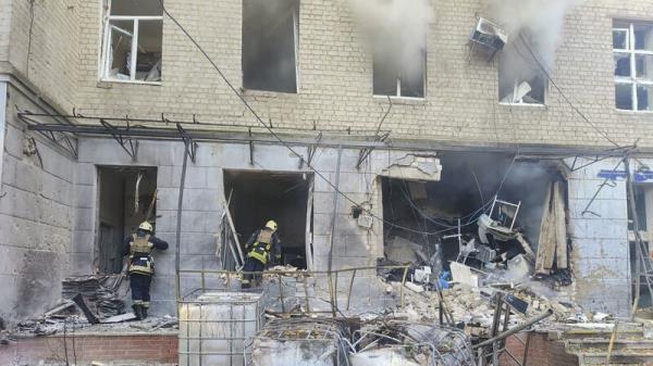 Russian attack on Ukrainian medical centre leaves nine dead