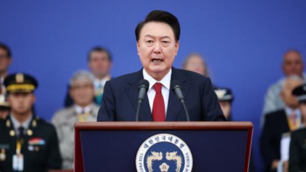 South Korean President Yoon Suk Yeol delivers his speech during a celebration to mark 76th anniversary of Korea Armed Forces Day, in Seongnam, South Korea, October 1, 2024. Photo: REUTERS/Kim Hong-Ji/Pool/File Photo