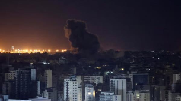 Smoke rises over Beirut&#039;s southern suburbs after a strike, amid o<em></em>ngoing hostilities between Hezbollah and Israeli forces, as seen from Sin El Fil, Lebanon, October 2, 2024. REUTERS/Amr Abdallah Dalsh