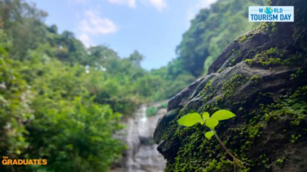 Khoiyachora waterfall, Chattogram. Travelling is not just a<em></em>bout the destination it is also a<em></em>bout the friends we make along the way. Photo: Samin Yasar Anabil
