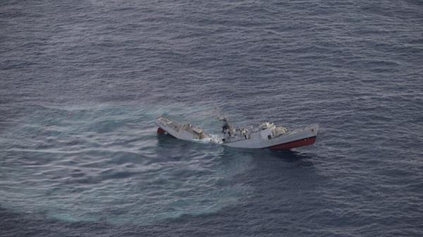 Decomissio<em></em>ned 'PM l'Her' sinking after being target by French SSN with F-21 torpedo. French Navy picture.